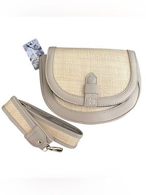 Straw Saddle Crossbody Bag in Beige